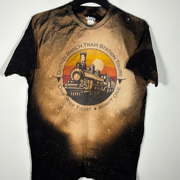 Yellowstone Graphic Tee T Shirt Dutton Train Station Large Montana Cowboy Black - Picture 1 of 5